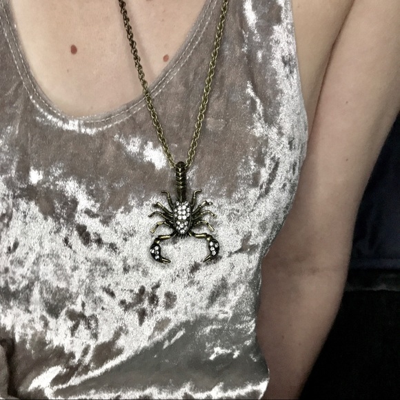 Scorpion Necklace - Picture 3 of 3